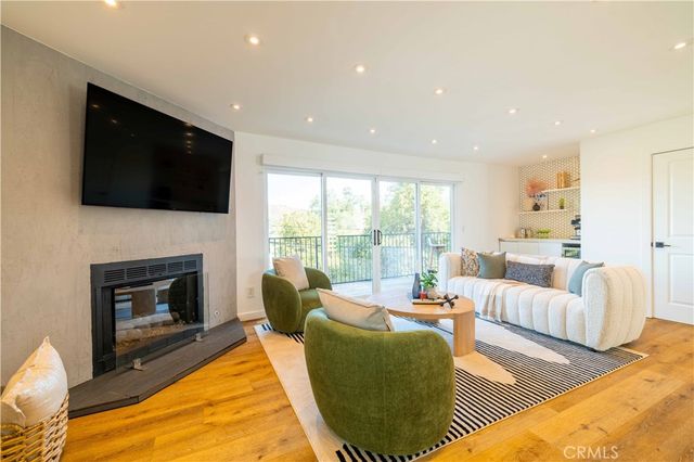 4300 Camello Road, Woodland Hills, CA 91364