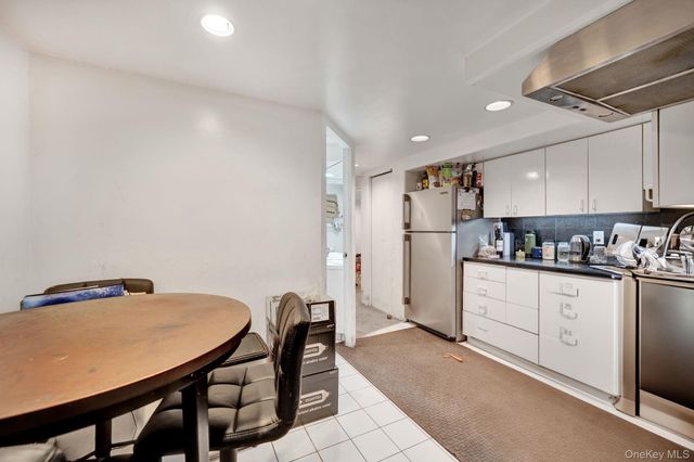 2176 6th Street, East Meadow, NY 11554