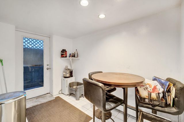 2176 6th Street, East Meadow, NY 11554