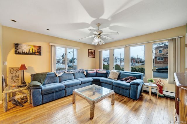 2176 6th Street, East Meadow, NY 11554