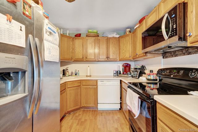 2176 6th Street, East Meadow, NY 11554