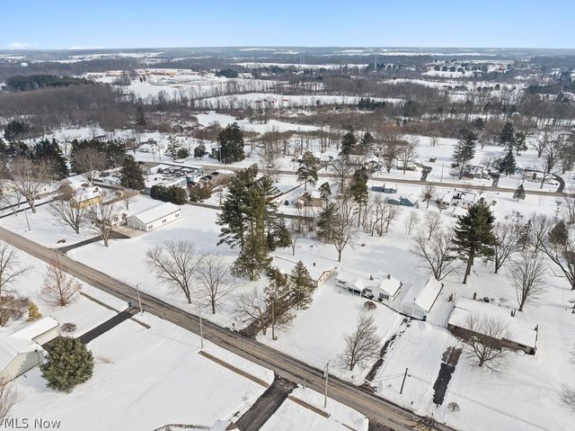 888 Fairfield School Road, Columbiana, OH 44408