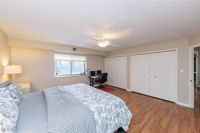 2202 Acacia Park Drive 2412, Lyndhurst, OH 44124