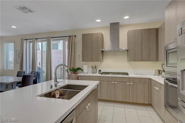 11401 Gravitation Drive, Las Vegas, NV 89135