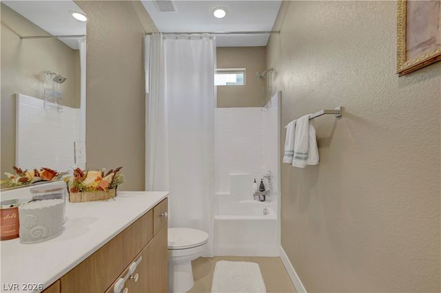 11401 Gravitation Drive, Las Vegas, NV 89135