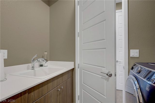 11401 Gravitation Drive, Las Vegas, NV 89135