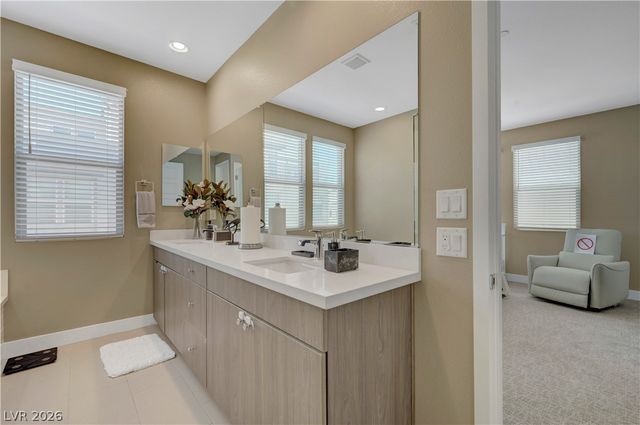 11401 Gravitation Drive, Las Vegas, NV 89135