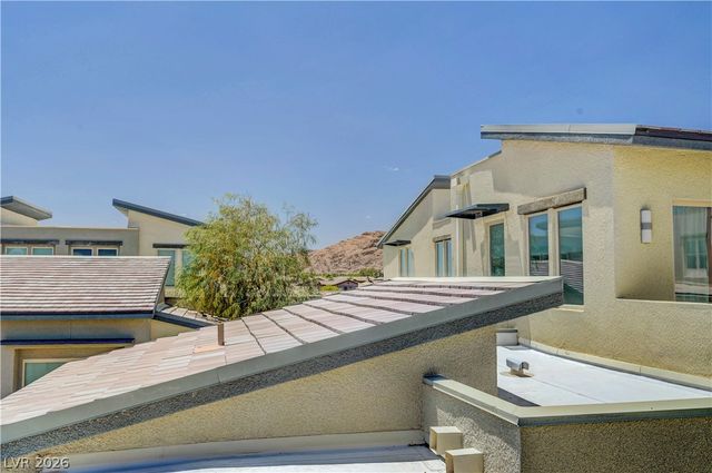 11401 Gravitation Drive, Las Vegas, NV 89135