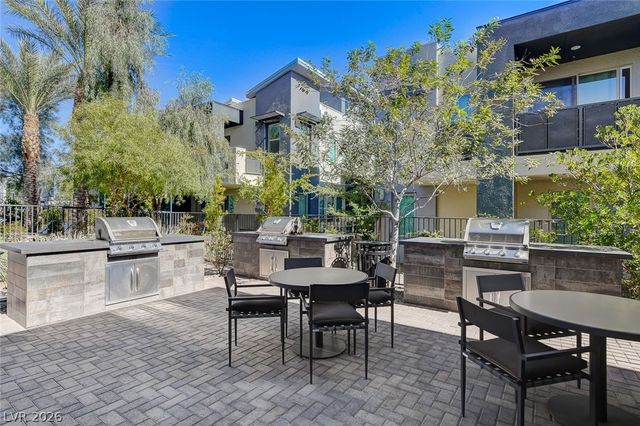 11401 Gravitation Drive, Las Vegas, NV 89135