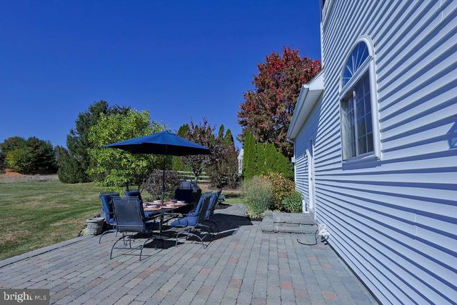5416 WINDTREE DR, Doylestown, PA 18902