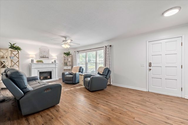 1904 Northside, Dothan, AL 36303
