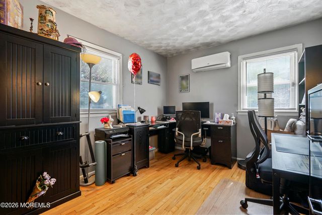 1053 Savannah Street, Toms River, NJ 08753