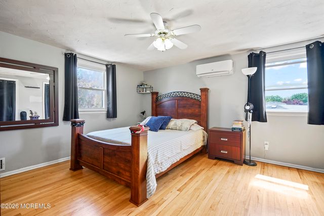 1053 Savannah Street, Toms River, NJ 08753