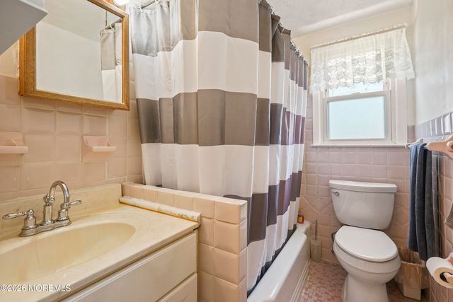 1053 Savannah Street, Toms River, NJ 08753