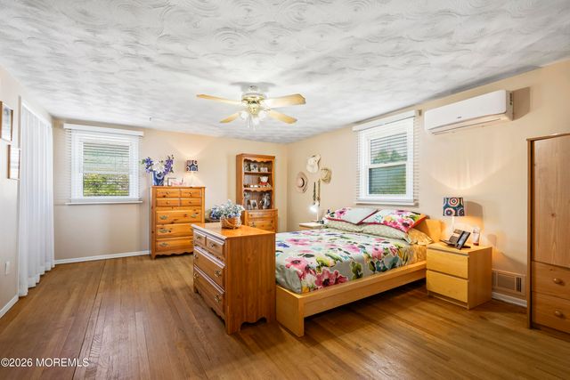 1053 Savannah Street, Toms River, NJ 08753