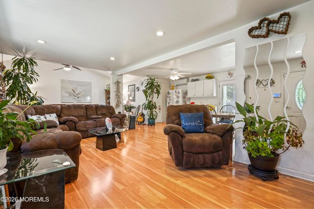 1053 Savannah Street, Toms River, NJ 08753