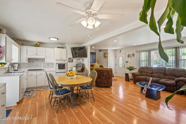 1053 Savannah Street, Toms River, NJ 08753
