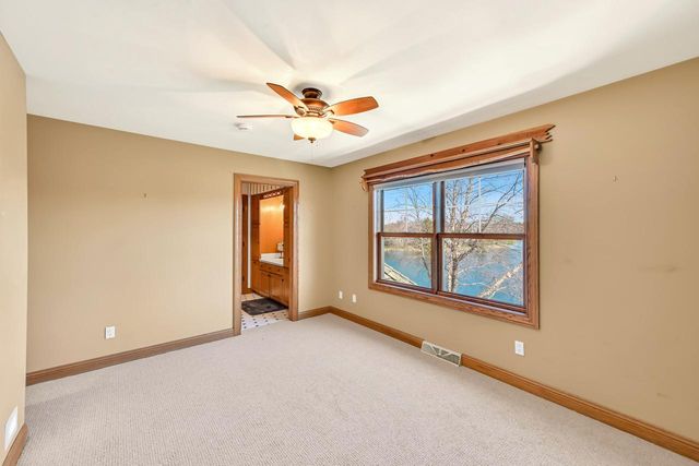 214 Beechwood COURT, Mequon, WI 53092