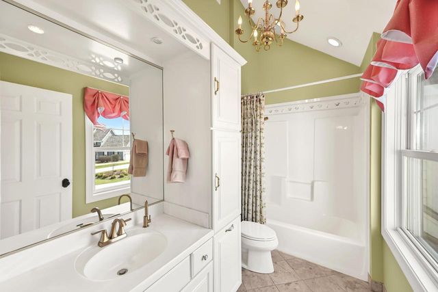 214 Beechwood COURT, Mequon, WI 53092