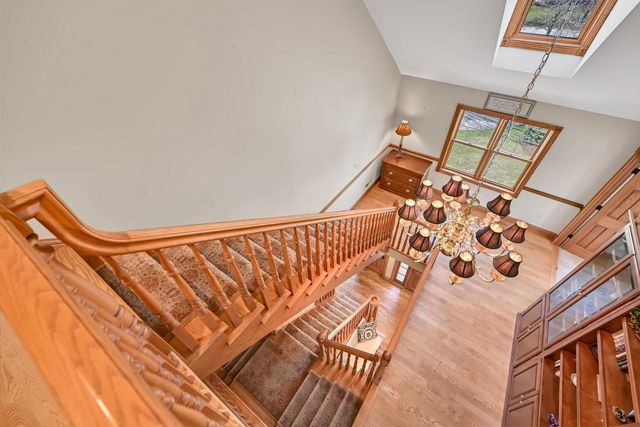 214 Beechwood COURT, Mequon, WI 53092