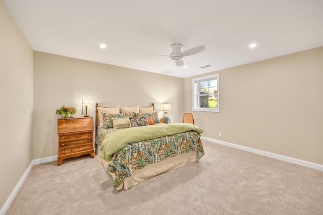 214 Beechwood COURT, Mequon, WI 53092