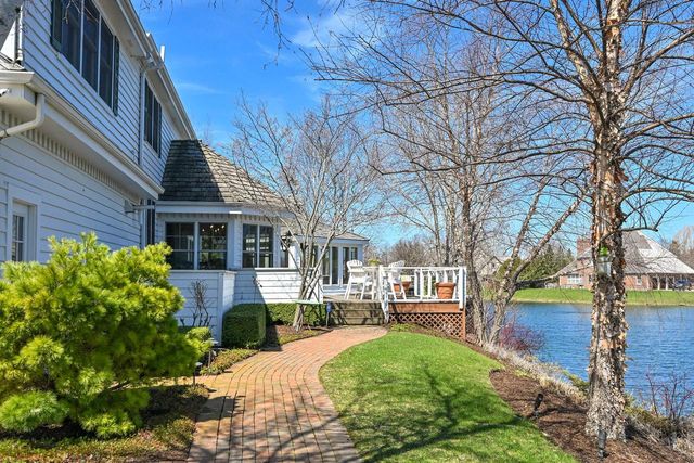 214 Beechwood COURT, Mequon, WI 53092