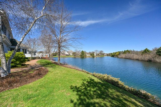 214 Beechwood COURT, Mequon, WI 53092