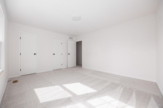 1323 Red Bank Drive, Grove City, OH 43123