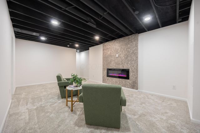 1323 Red Bank Drive, Grove City, OH 43123