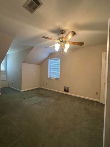 116 Merianne Dr., Hattiesburg, MS 39402