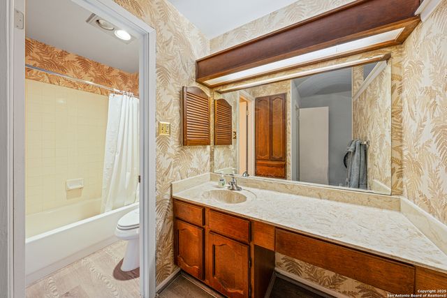 6718 Country Field, San Antonio, TX 78240