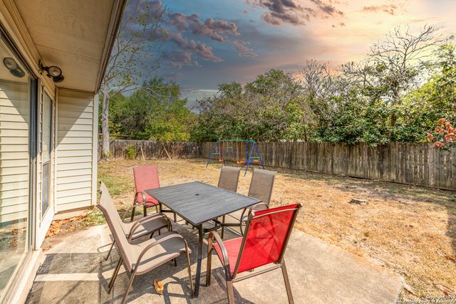 6718 Country Field, San Antonio, TX 78240
