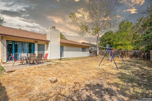 6718 Country Field, San Antonio, TX 78240