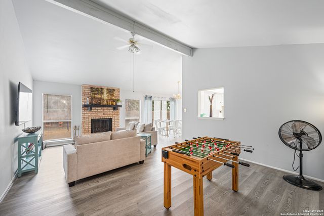 6718 Country Field, San Antonio, TX 78240