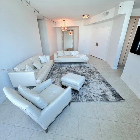 300 S Pointe Dr 704, Miami Beach, FL 33139