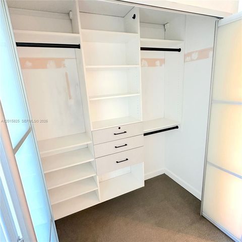 300 S Pointe Dr 704, Miami Beach, FL 33139
