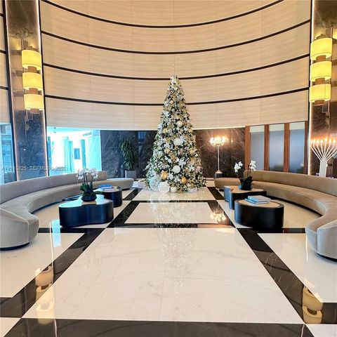 300 S Pointe Dr 704, Miami Beach, FL 33139
