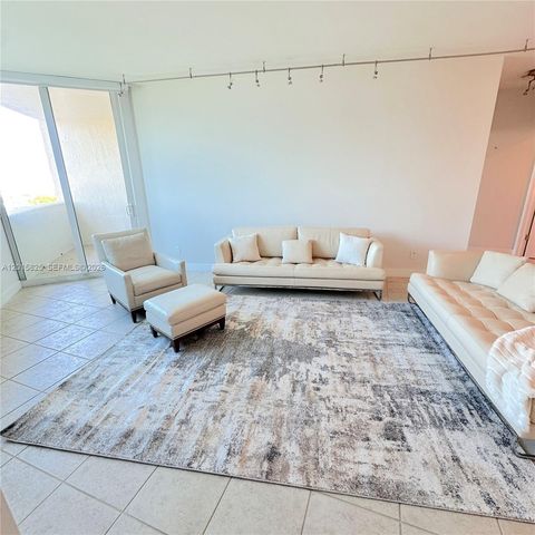 300 S Pointe Dr 704, Miami Beach, FL 33139