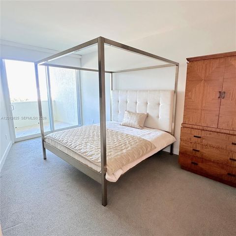 300 S Pointe Dr 704, Miami Beach, FL 33139