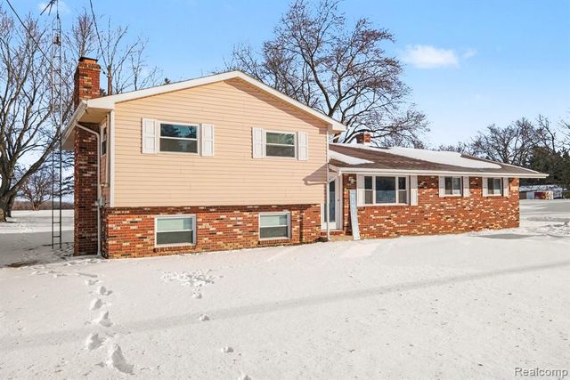 6359 E Bristol Road, Burton, MI 48519