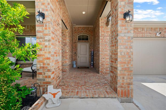1136 Gillespie Drive, Fort Worth, TX 76247