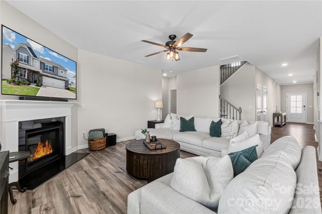 252 Kennerly Center Drive, Mooresville, NC 28115