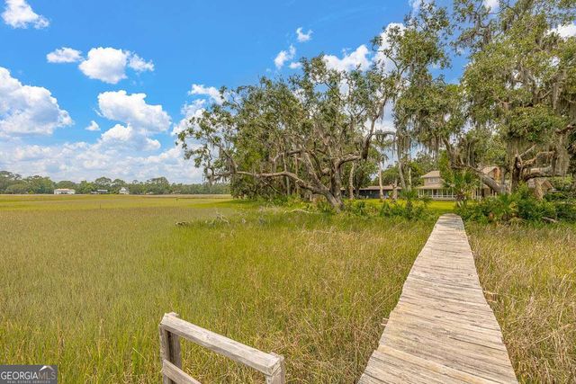 526 Old Mission Road, Brunswick, GA 31525