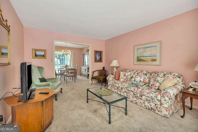 526 Old Mission Road, Brunswick, GA 31525