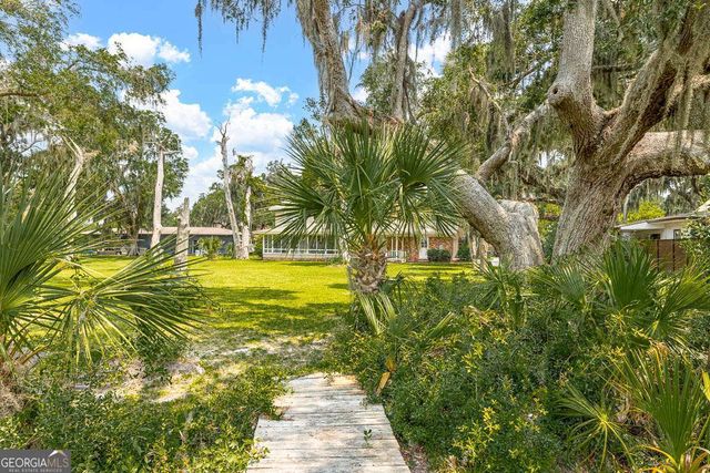 526 Old Mission Road, Brunswick, GA 31525