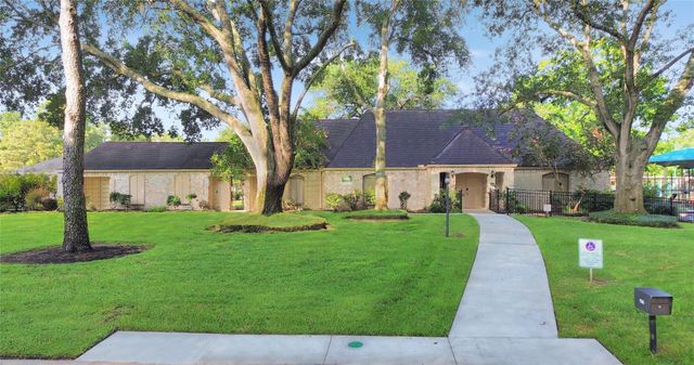 17418 Spicewood Springs Lane, Spring, TX 77379