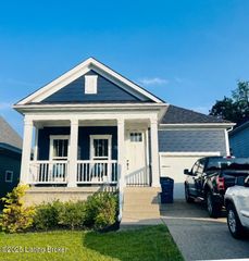 13512 Park Springs Ln, Louisville, KY 40245