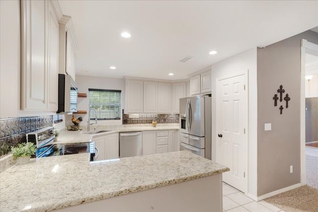 3420 Graham Street, Paris, TX 75460