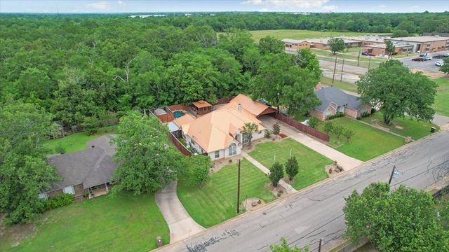 3420 Graham Street, Paris, TX 75460