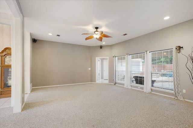 3420 Graham Street, Paris, TX 75460